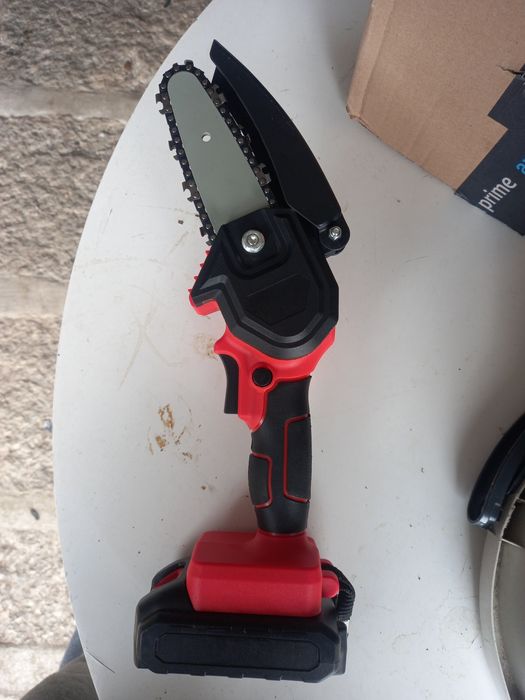 Motossera de mao a bateria