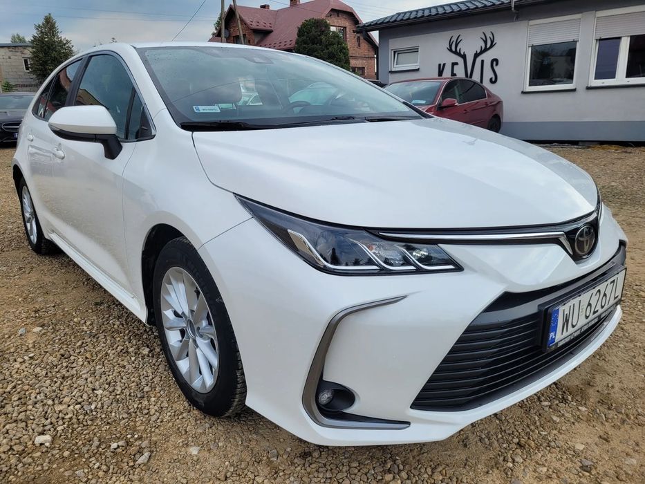 Toyota Corolla Android Auto, Car Play, Faktura 23%, Alu Felgi, Kamera, Klimatronic x2