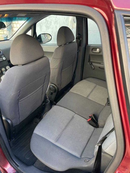 Mitsubishi Colt 2005