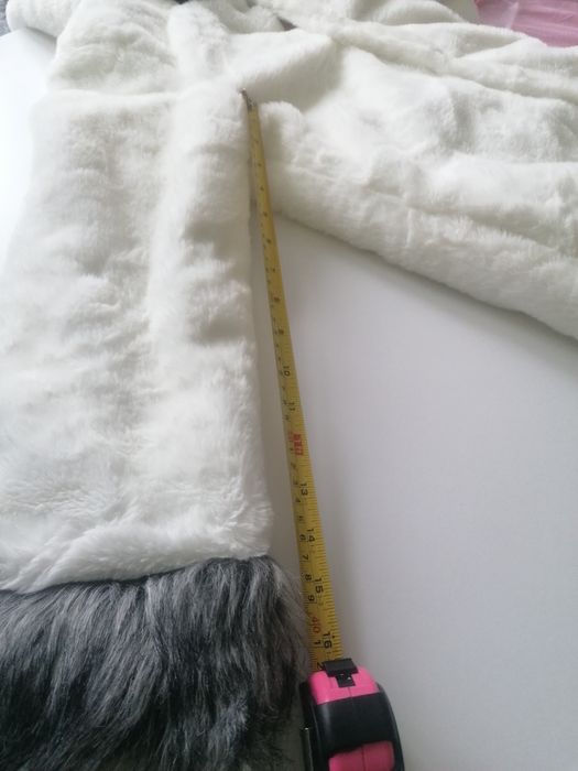 Białe furerko damskie