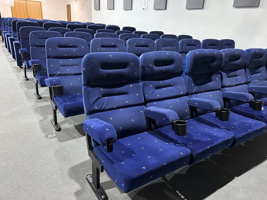 Poltranas para auditorio