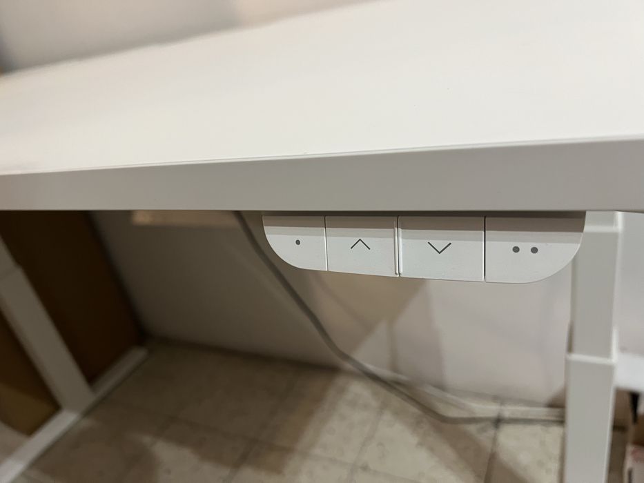 Biurko regulowane Mittzon 160x 80 cm Ikea