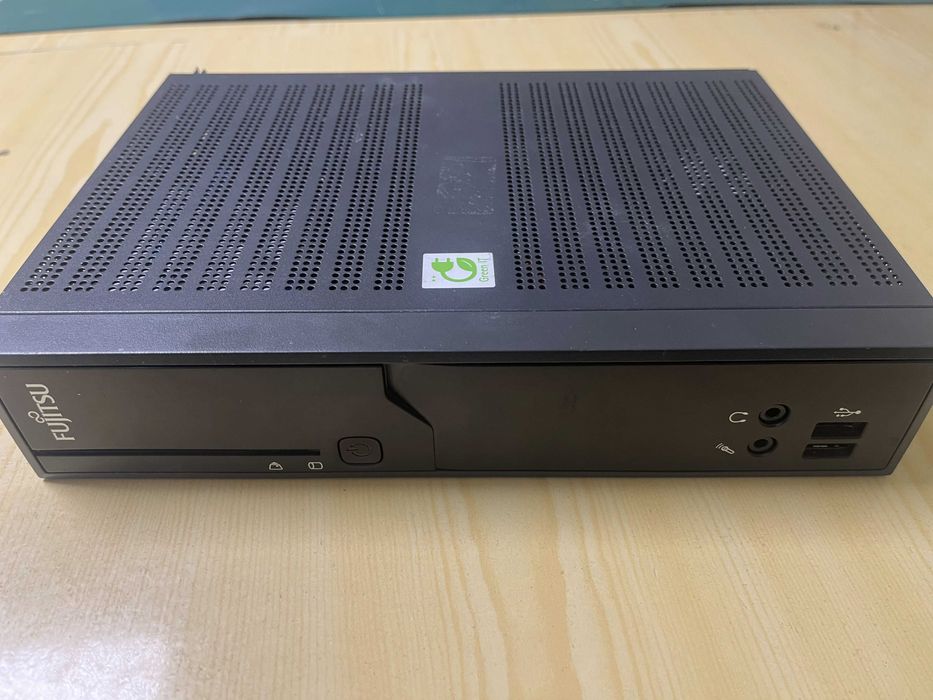Fujitsu Futro S900 – Mini PC / NAS, 8GB RAM i SSD, 2x1 TB HDD