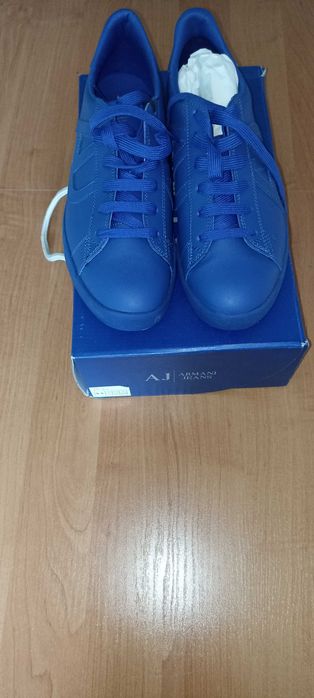 Nowe buty Armani Jeans. Tenisówki męskie. Rozmiar 44. Z 679 złotych