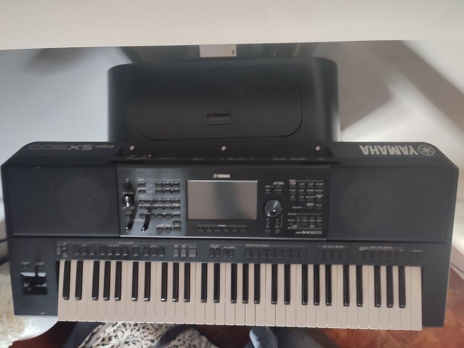 Teclado Yamaha PSR SX 900