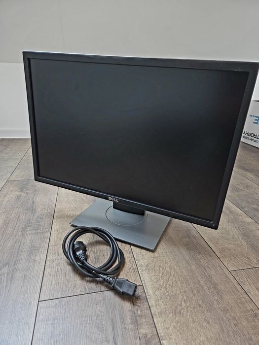 Monitor Dell P2217 22” HDMI / DP / VGA + USB | Regulowana podstawa | Komplet