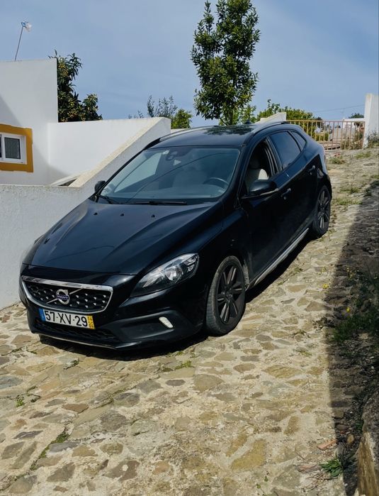 Volvo V40 1.6 D2 115cv Momentum Full Extras – Económico e Muito Estimado