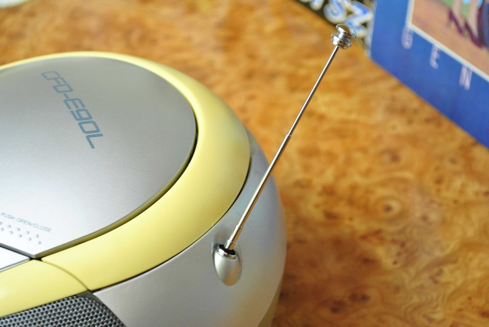 Магнитола SONY CFD-E90L