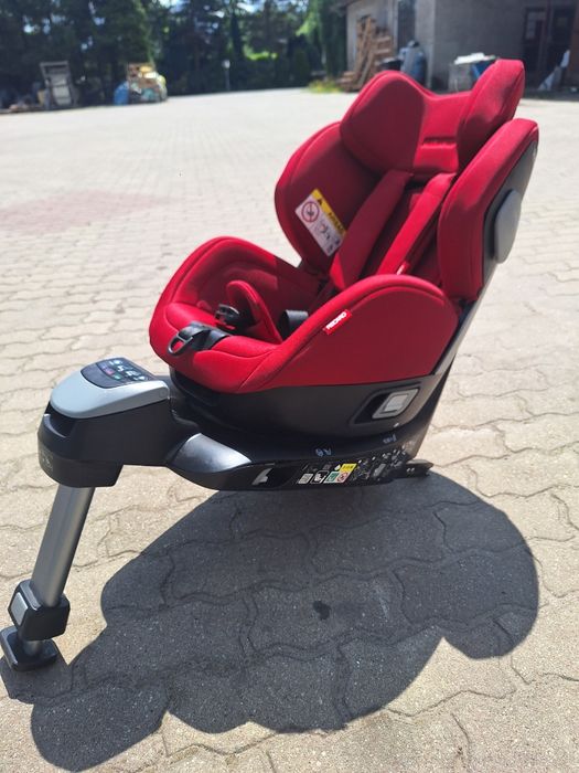 Fotelik Recaro z bazą Isofix