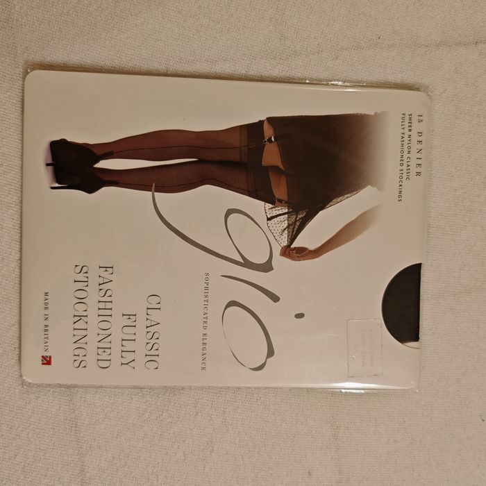 Angielskie pończochy nylonowe FF do pasa