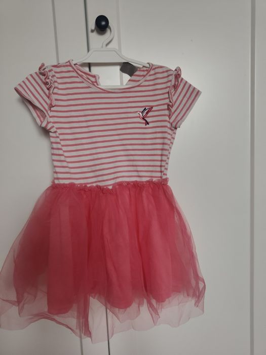 4 sukienki 98/104 hm + gratis