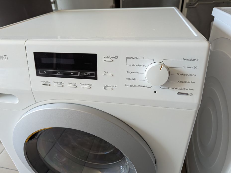 Пральна машинка Miele W1 8 kg A+++ 8 kg  Б/В Пралка  WKB130WPS