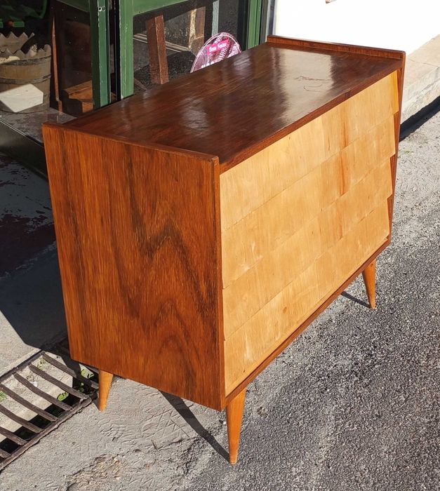 Cómoda vintage anos 60/70