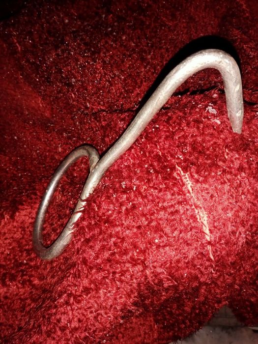 Пара крюков для работающих с мясом