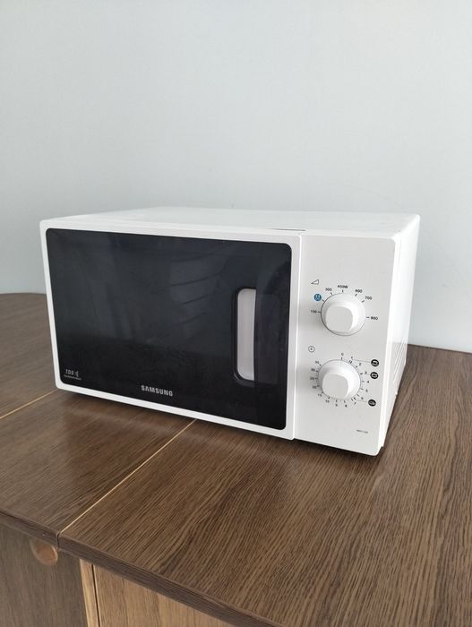 Мікрохвильова піч