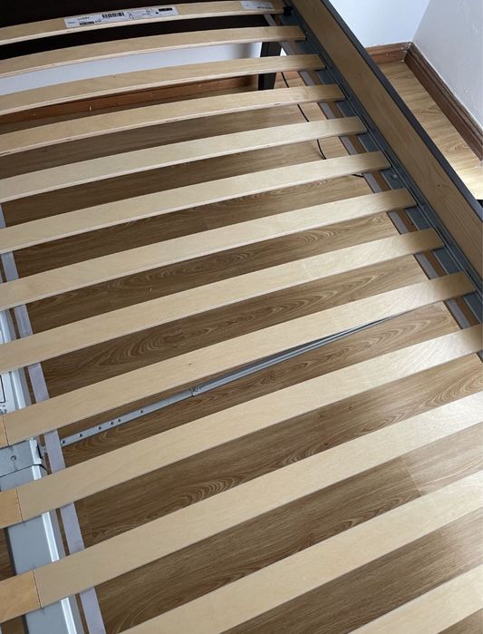 Cama casal IDANÄS 180x200 castanho escuro (ikea)