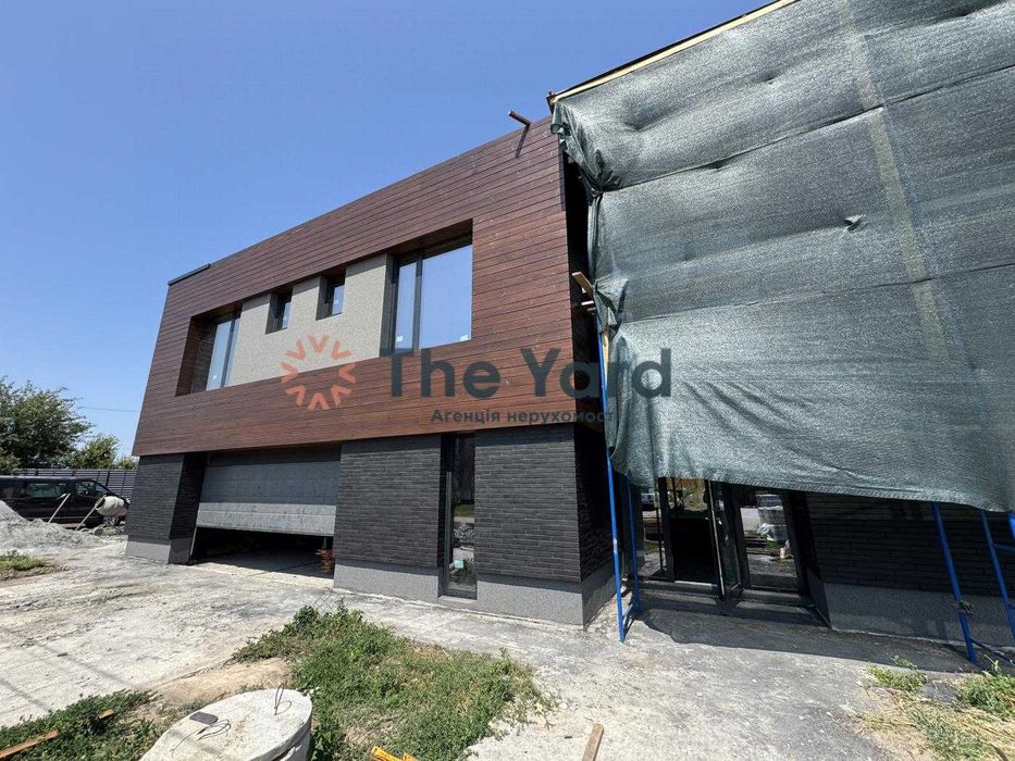 Продаж сучасного котеджу 408м2 Крушинка КМ на Щасливій