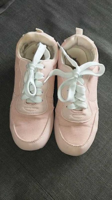Adidaski sportowe butki rozmiar 34