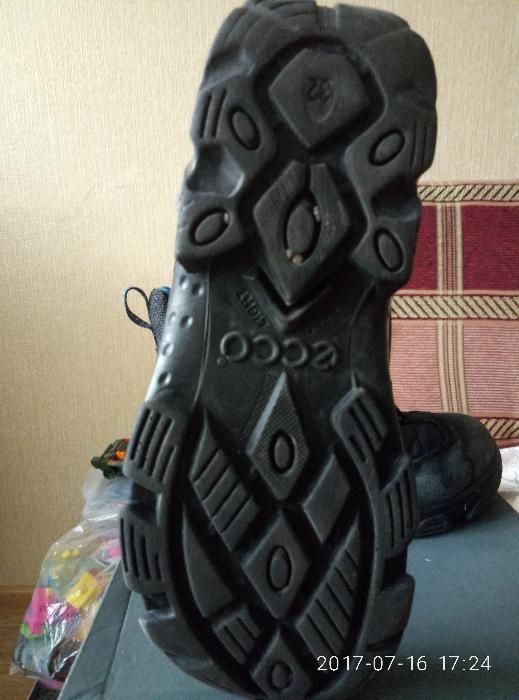 Ботинки на мальчика ecco