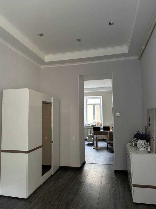 Продажа ! Трехкомнатная квартира с ремонтом ! Коблевская Центр