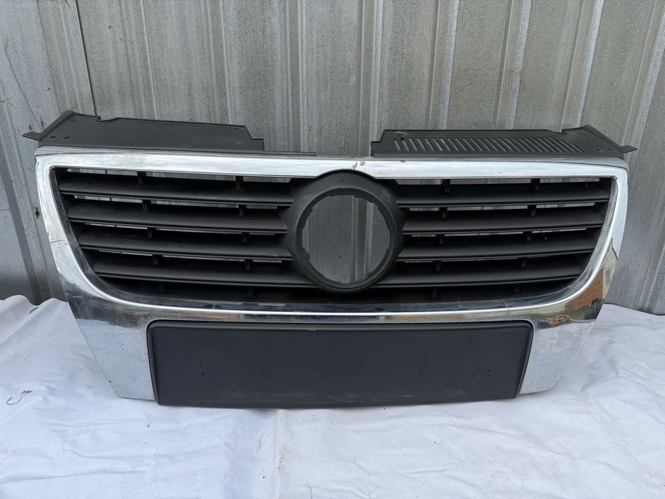 Решетка радиатора Volkswagen Passat B6