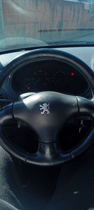 Peugeot 206 1.1 (60cv)  pratico e fiavel...