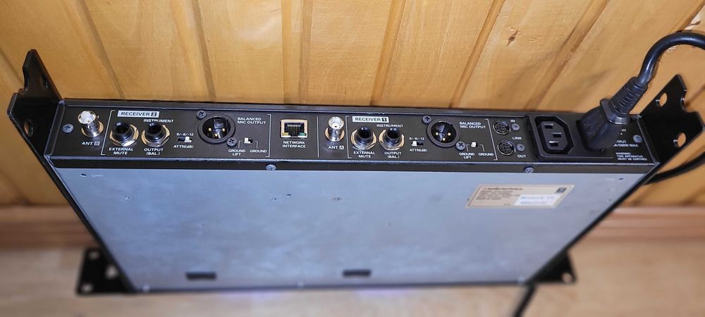 Audio-technica aew-r5200 uhf synthesized Made in Japan