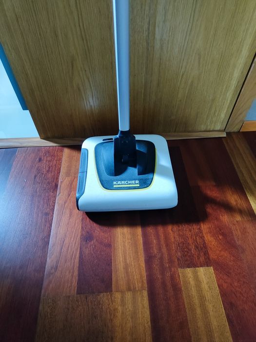 Karcher-szczotka bezprzewodowa tzw "Kasia"