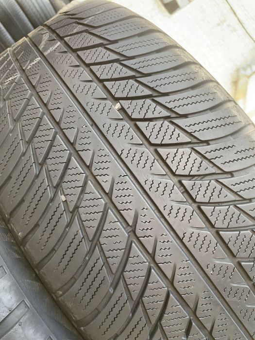225/50R18 Bridgestone Runflat (2шт)
