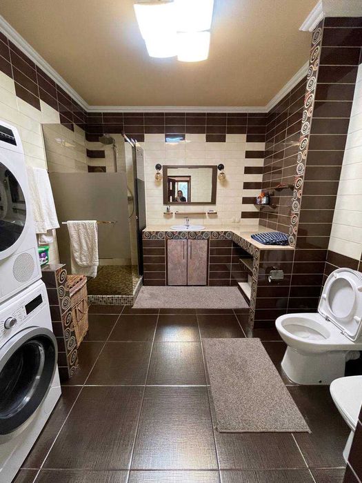 Будинок м. Тернопіль. Затишний будинок і ділянка 10 сот.