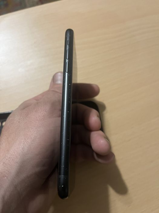 Iphone Xr 128g в гарному стані