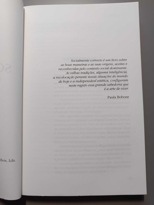 Socialmente Correcto - Paula Bobone