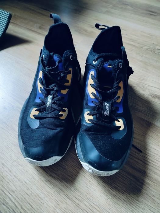 Buty lakers Decathlon