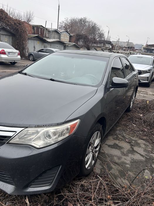 Тойота Камрі 2.5 газ бензин