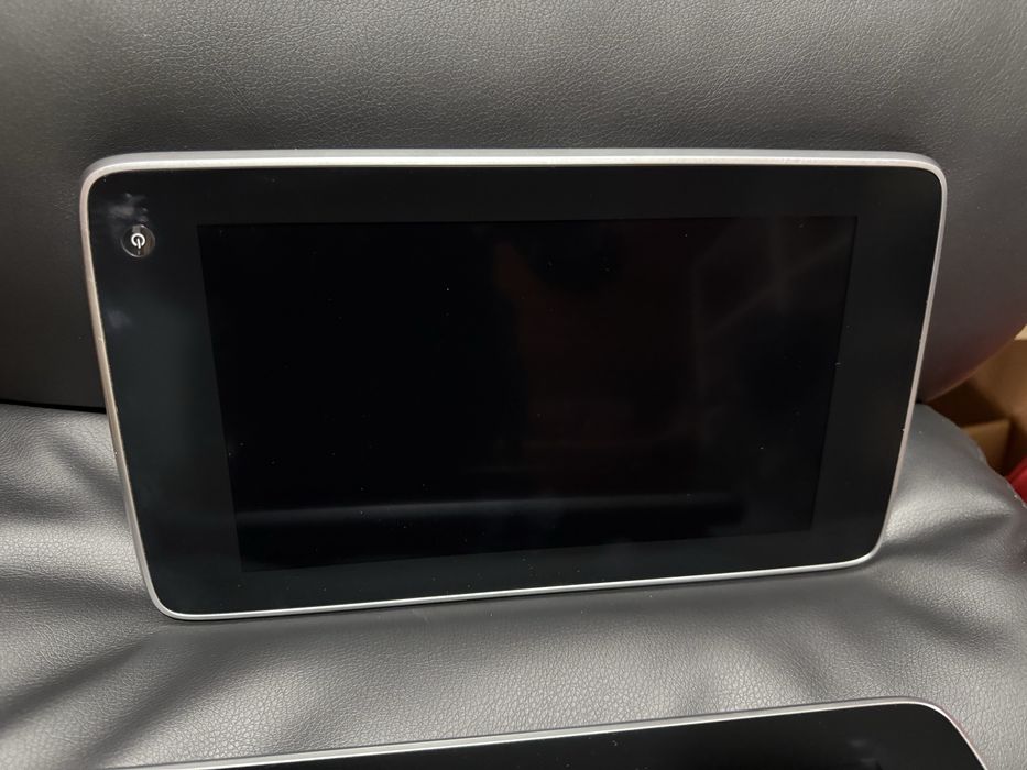 Bmw f15 g11 монітор