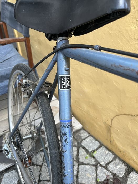 Bicicleta roda 28 em estado razoável.