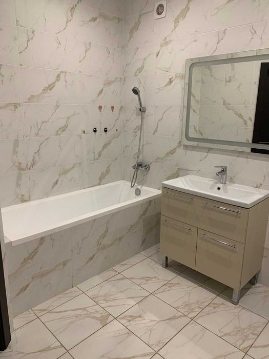 Продается 2-х ком квартира на 97 квартале проспект Университетский