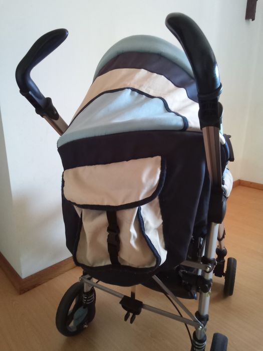 Infantia carrinho de bebê, tudo funciona