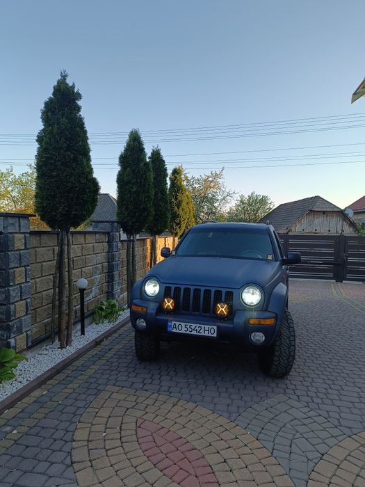 Продам Jeep kj .