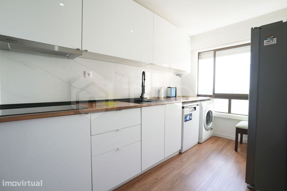 T2 Totalmente totalmente remodelado com A/C e cozinha equipada