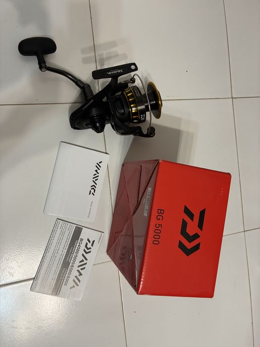 Carreto para pesca de barco daiwa bg5000 completamente novo na caixa