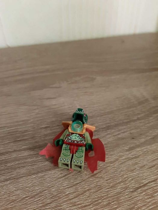 Минифигурки LEGO Legends of Chima