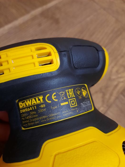 Made in Mexico!!Шліфмашина вібраційна мережева DeWALT DWE6411,230вт