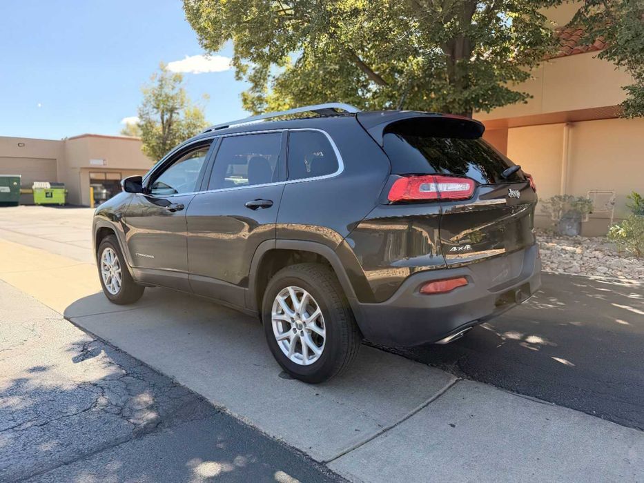 Jeep Cherokee      2015
