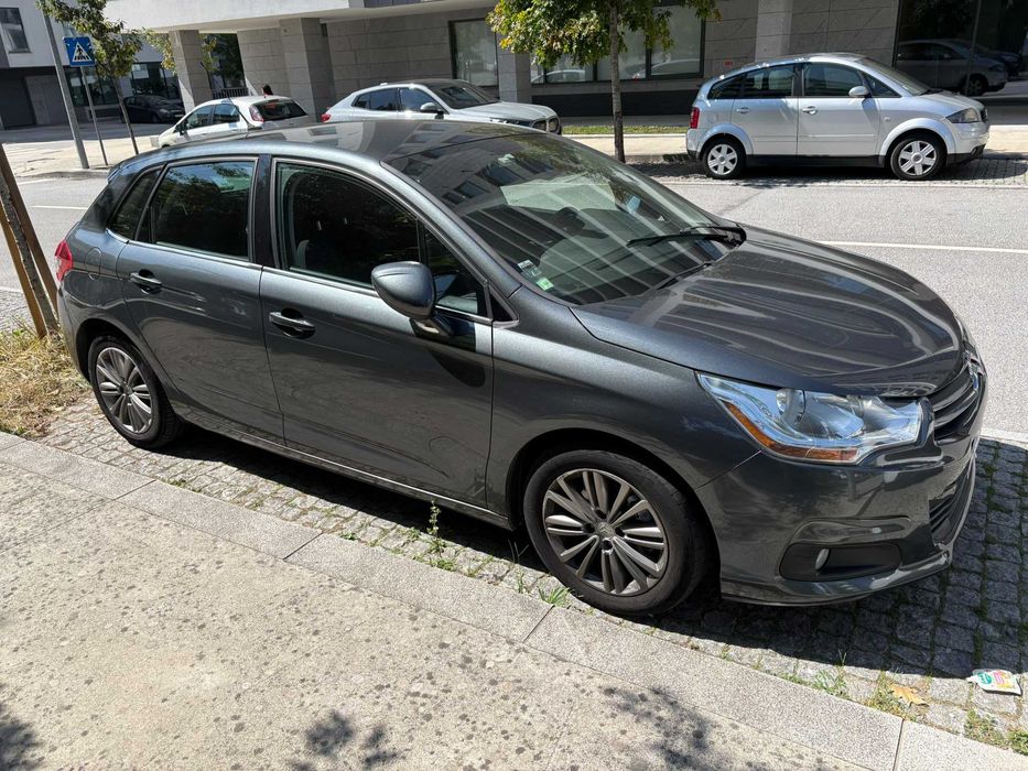 CITROËN C4 II Hatchback 1.6 HDi Diesel 114 cv / 84 kW