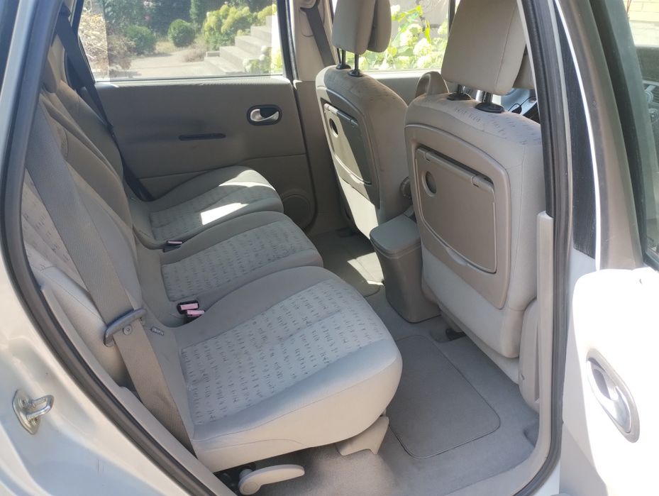 Renault Megane Grand Scenic 2