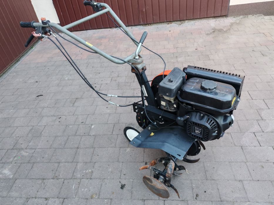 Glebogryzarka spalinowa