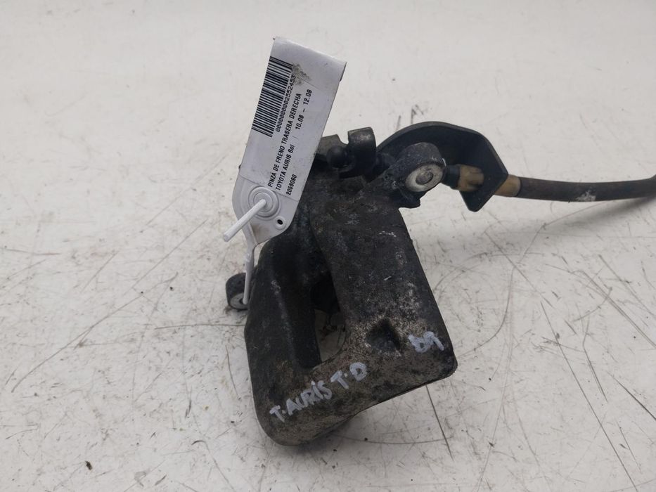 Calíper De Freio Traseiro Direito Toyota Auris