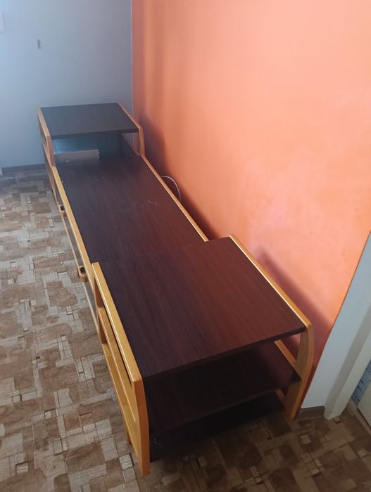 Meble do salonu i stolik pod telewizor