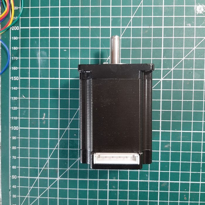 Кроковий двигун Nema23